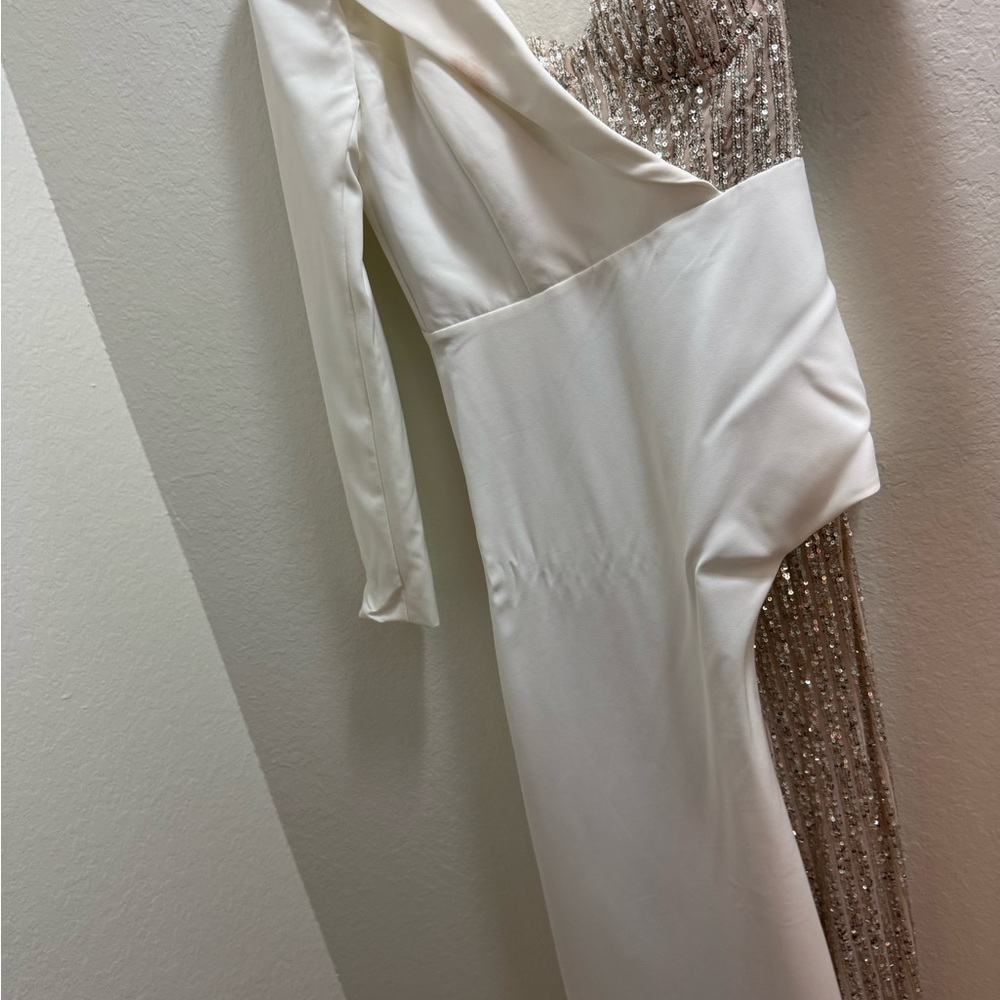 Elegant White and silver Women's jumper